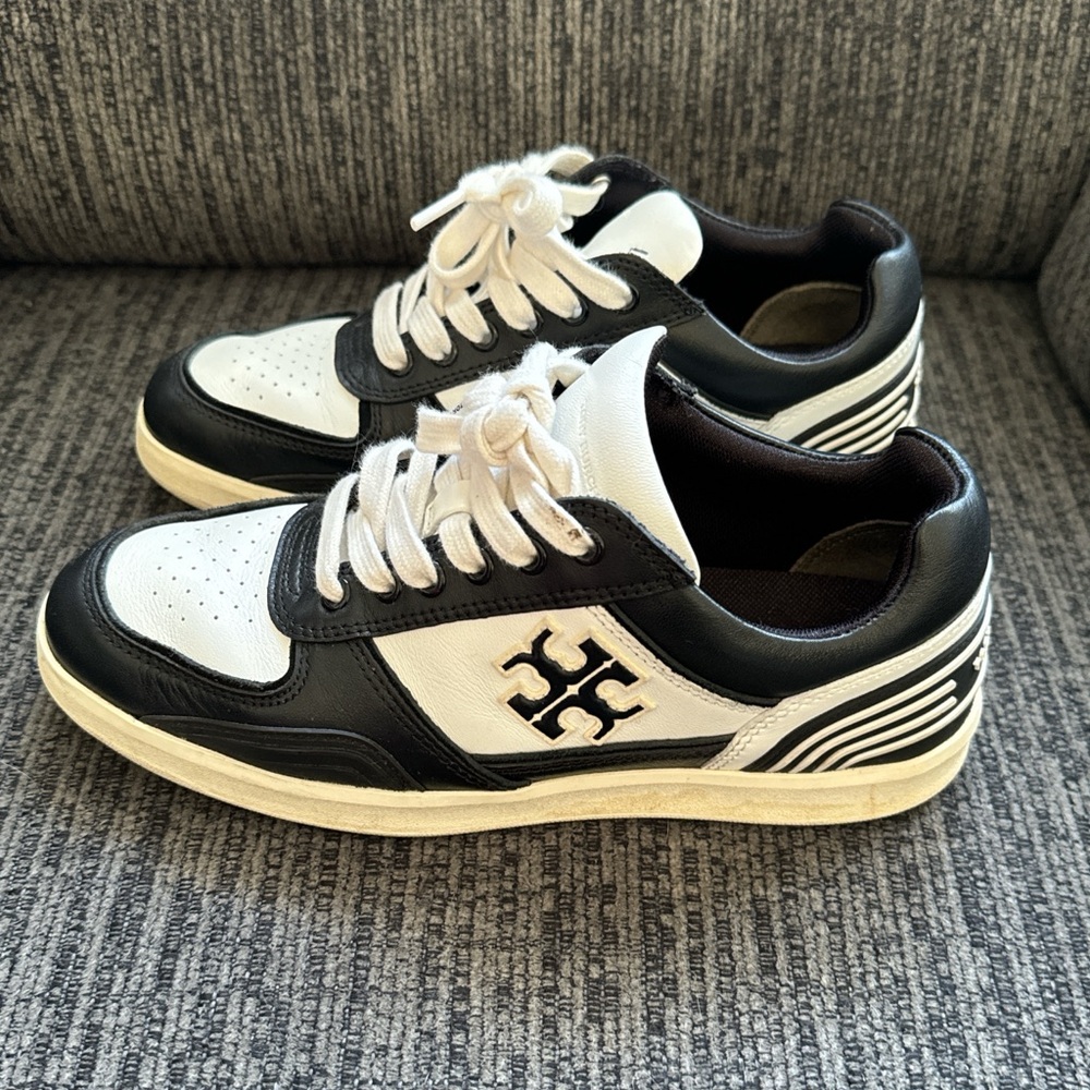 Tory Burch Black and white sneakers